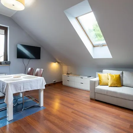 Apartment A Comfortable Midway Krakow-oswiecim