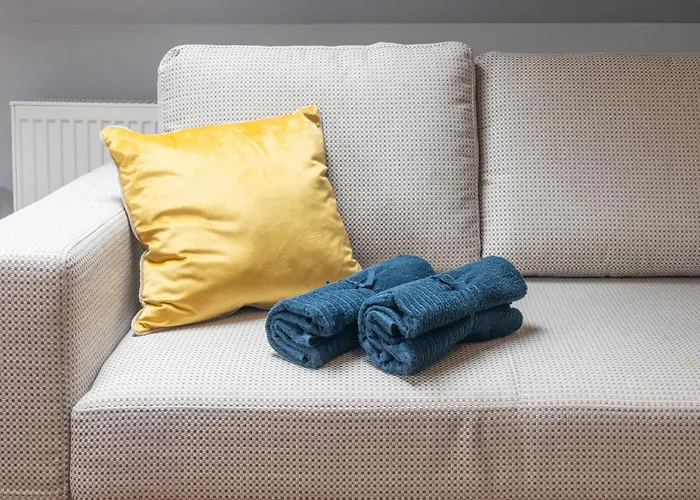 A Comfortable Midway Krakow-oswiecim Appartamento